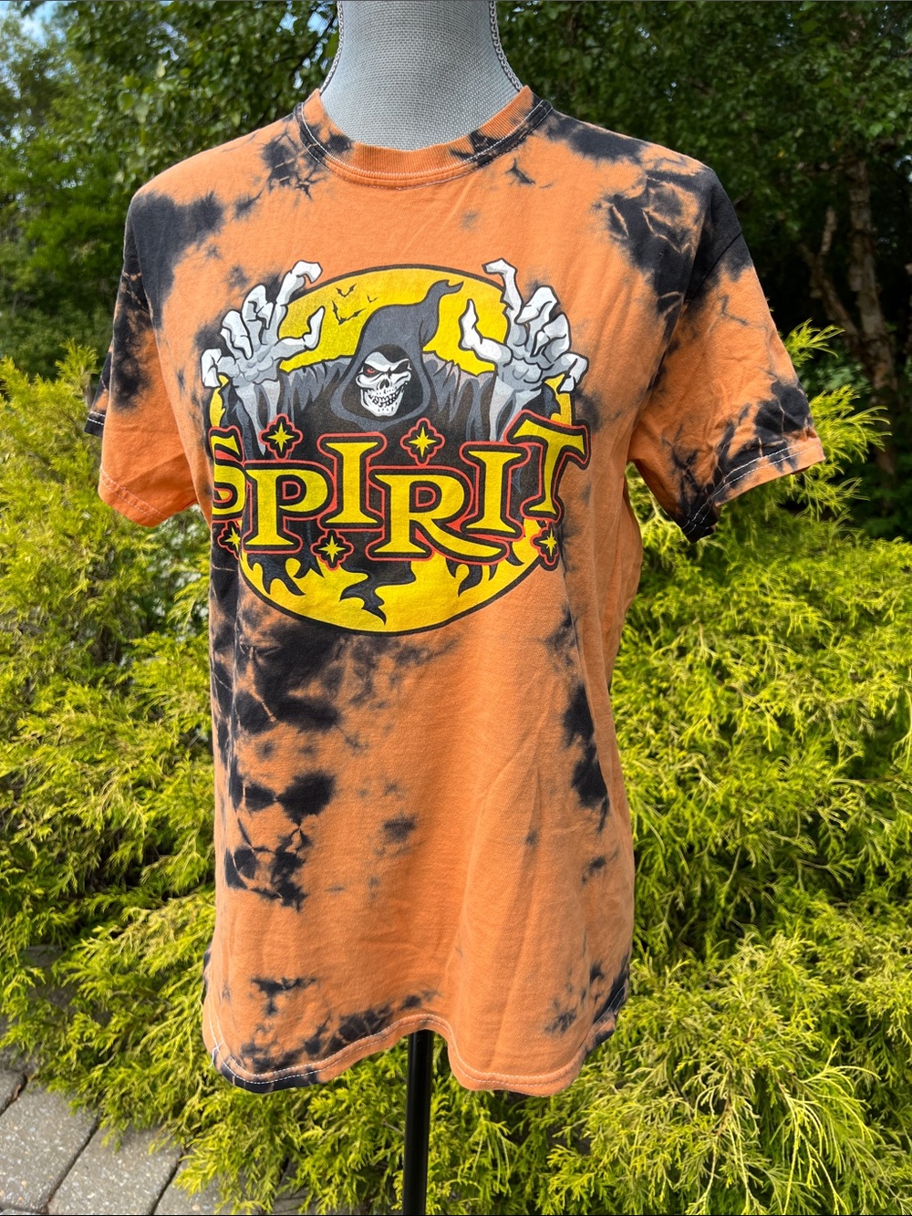 Graphic Tie-Dye Short Sleeve Tee in Orange & Black Size S